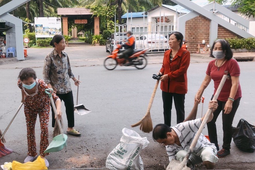 Image: Phường 12 ra quân thực hiện xây dựng nâng chất “Khu phố Văn hóa - Văn minh đô thị”